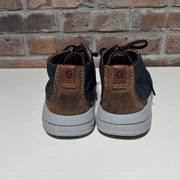 Size 9.5 | Clarks | Men\'s | Driftway Top Chukka | suede Boot main image 11